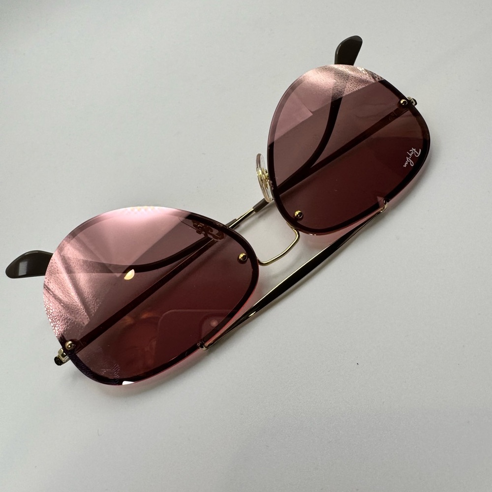 Ray-Ban Pink Aviator Sunglasses - Picture 3 of 5